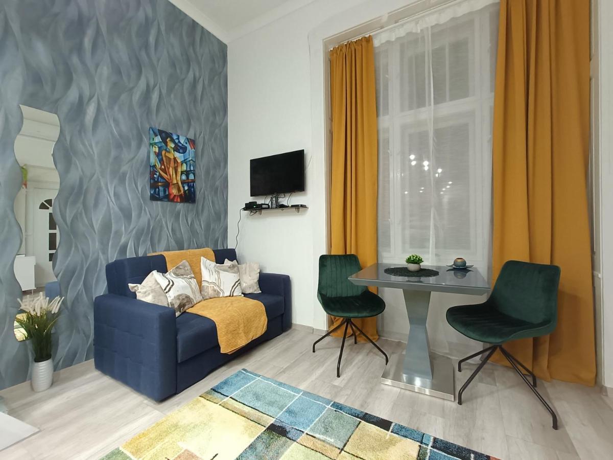 Suzan'S Apartment In The Heart Of 부다페스트 외부 사진