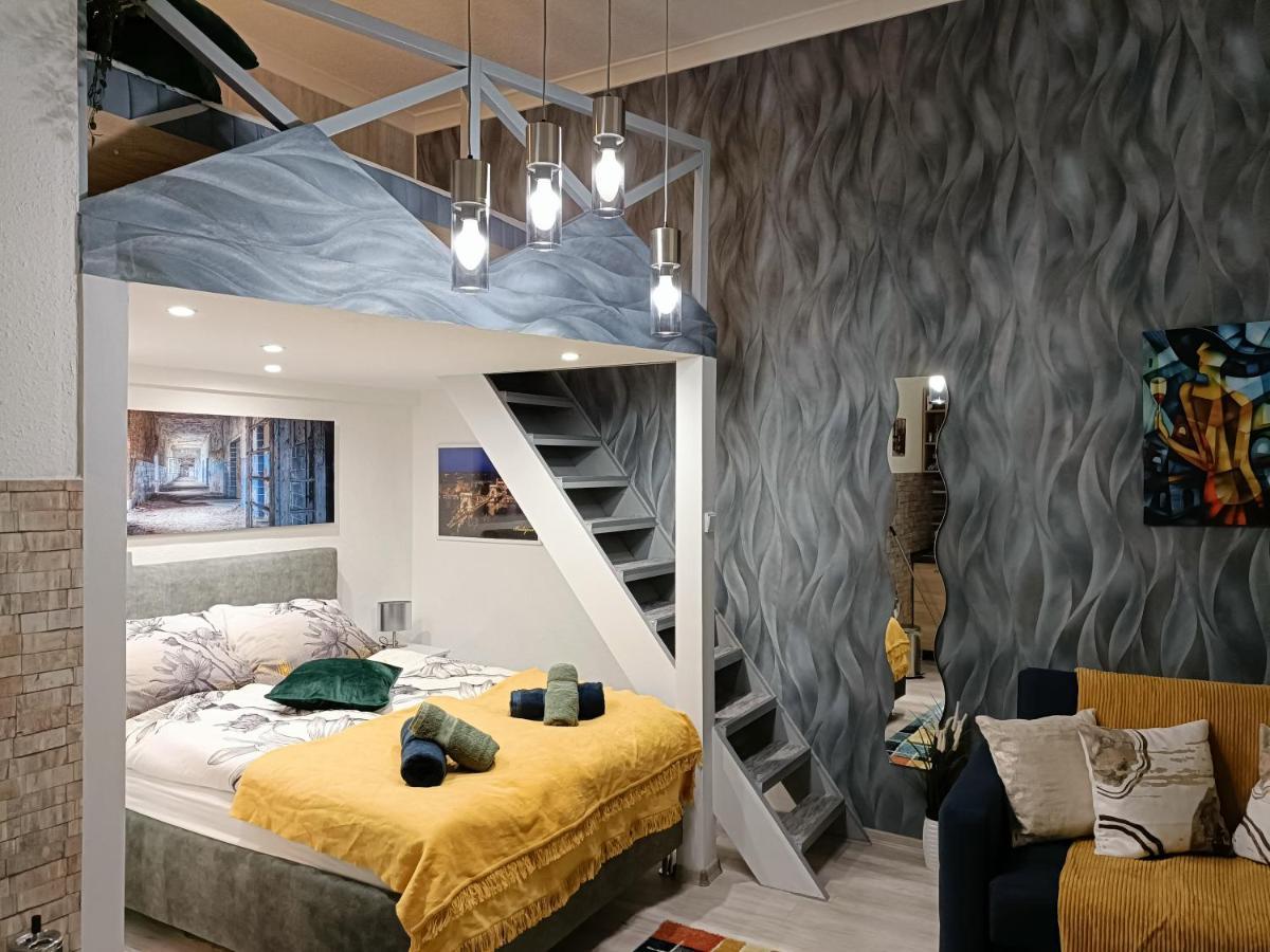 Suzan'S Apartment In The Heart Of 부다페스트 외부 사진